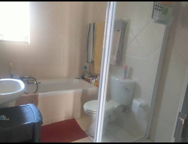 2 BEDROOM FLAT FOR SALE IN SONNEGLANS